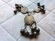 Drei alte Münz Anhänger