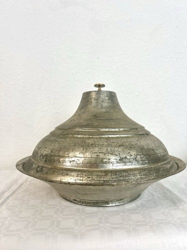 Große antike orientalische