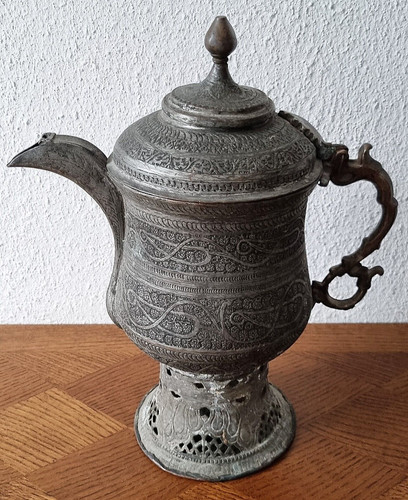 Uralte antike kanne - antike,